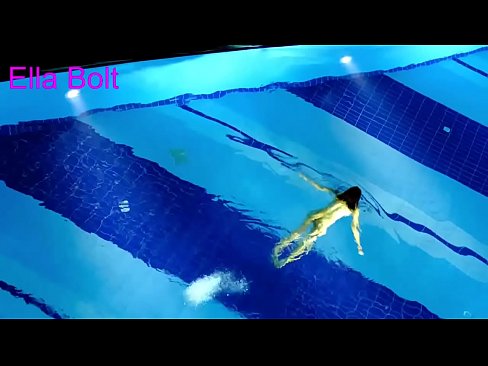 ❤️ Ik kin net ophâlde te sjen, jonge blonde fongen neaken swimmen yn ELLA BOLT resort pool ❤ Harde porno op fy.pornohammer.ru